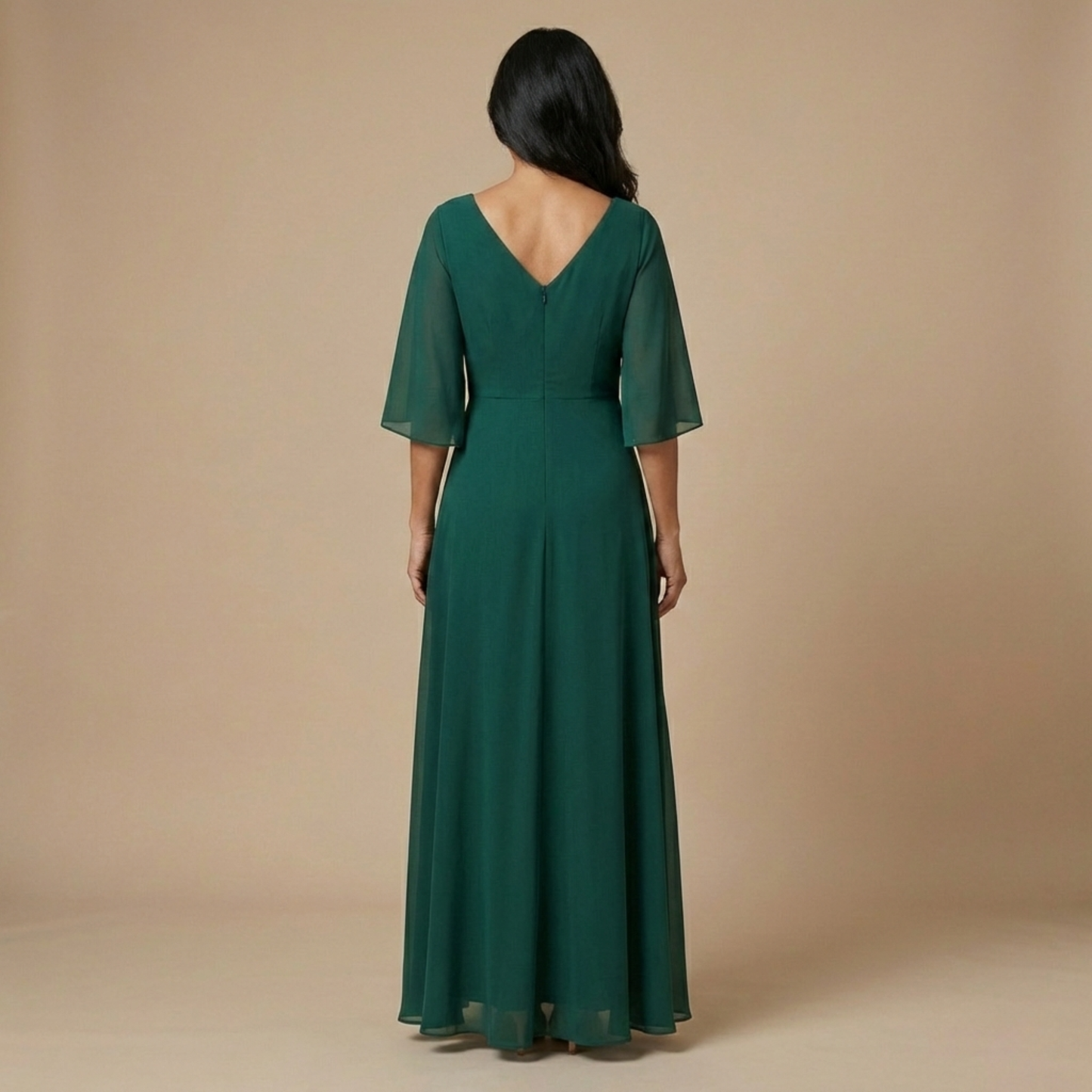 Lucia - Chiffonjurk met V-hals