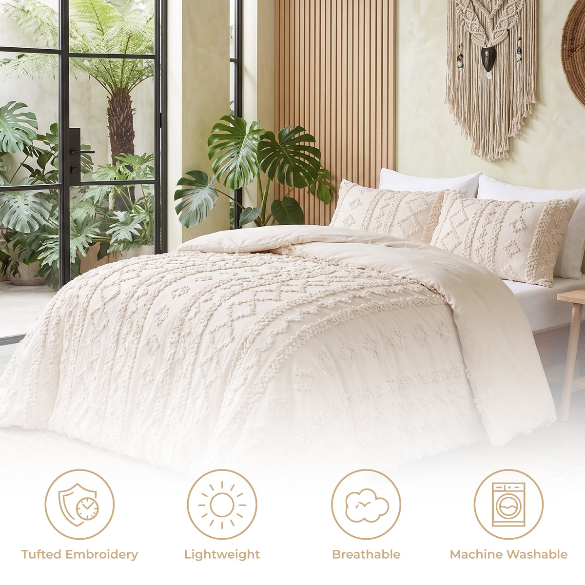 The Deluxe Boho Tufted Comforter Set - Pink