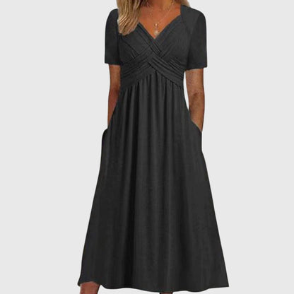 Amanda - Flattering Dress